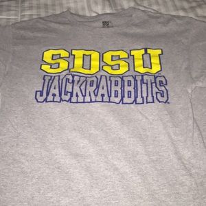 Gray “SDSU JACKRABBITS” short-sleeve shirt